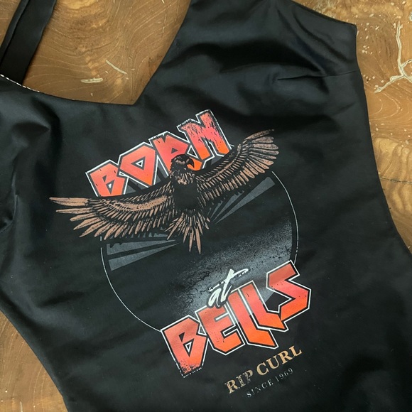 ✨SALE✨ NWOT Ripcurl Born at Bells reversible one piece - Picture 5 of 6